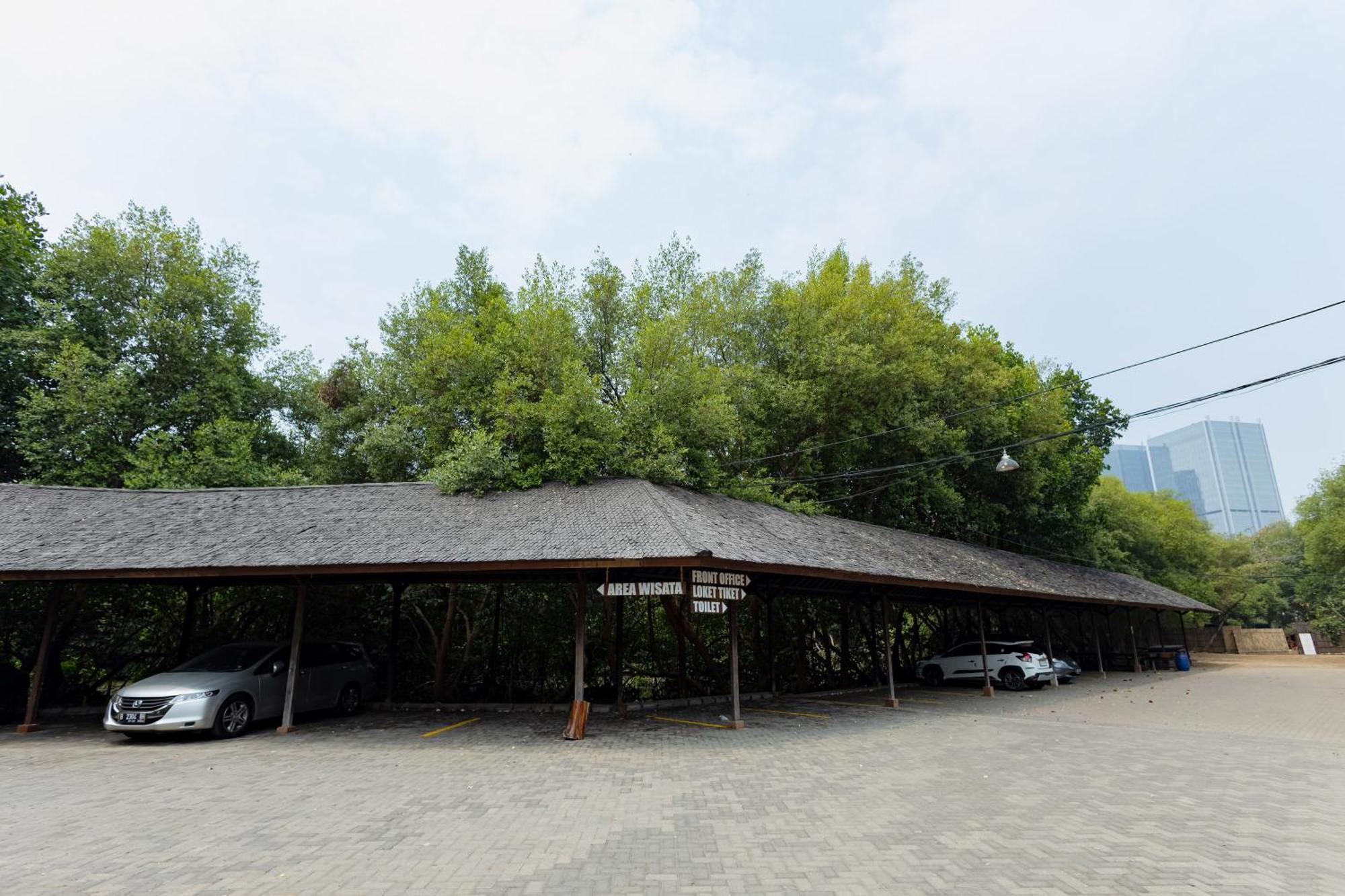 Reddoorz Resort @ Taman Wisata Mangrove Jakarta Extérieur photo