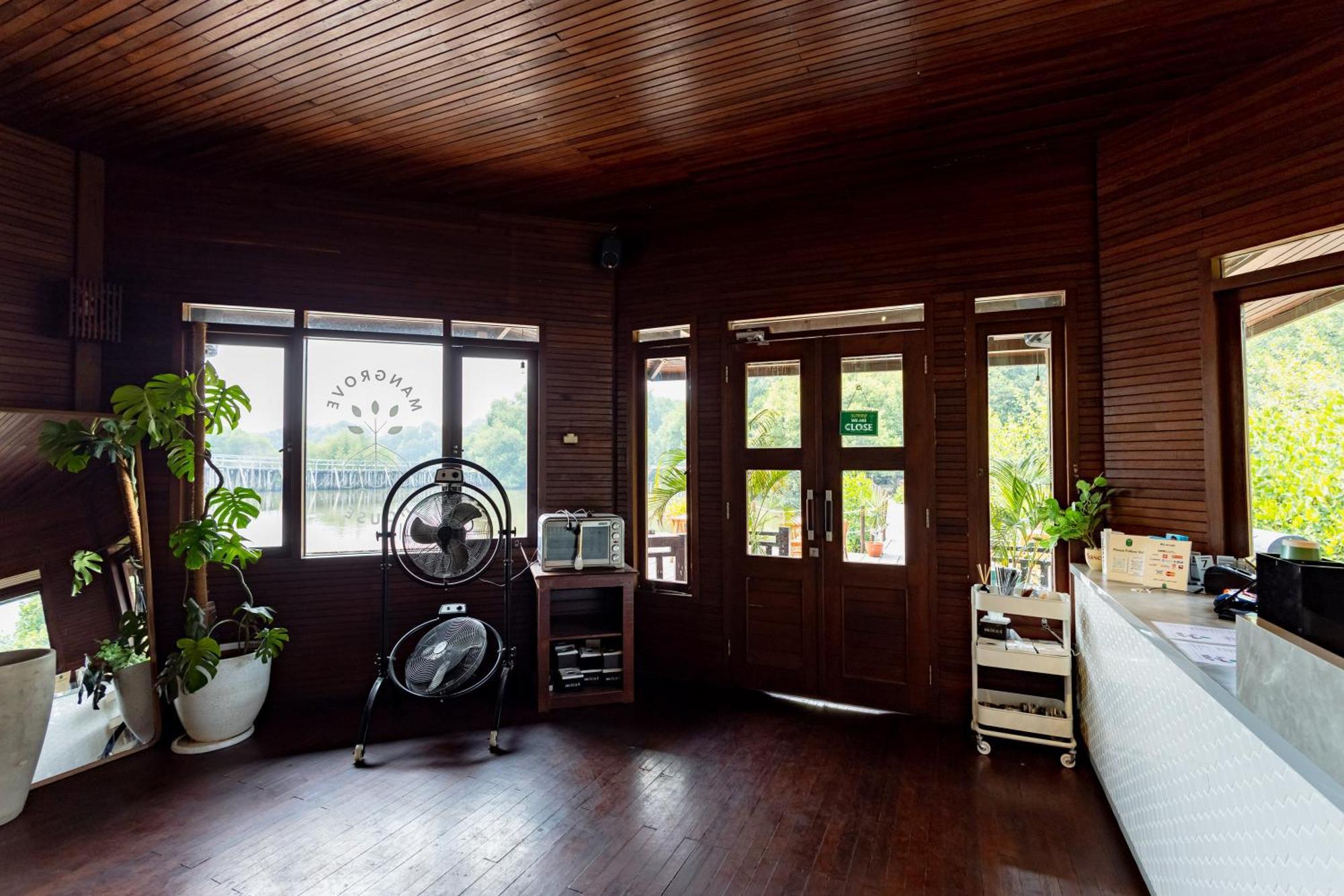 Reddoorz Resort @ Taman Wisata Mangrove Jakarta Extérieur photo